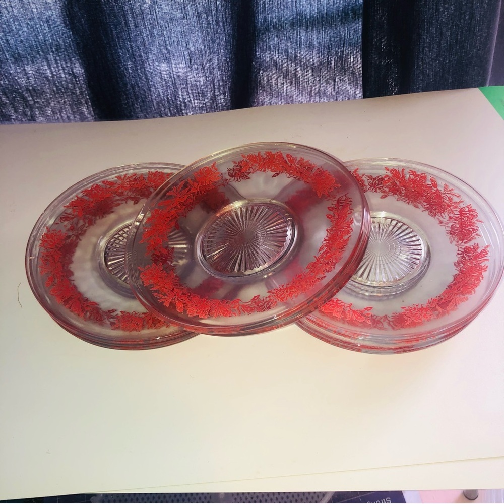 Set of 11 vintage Anchor Hocking  dessert plates- 6 inches Clear with pink